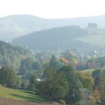 Podzimní nálada - pohled na dolní část obce směrem k jihu (k Moravě)